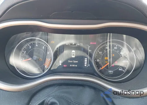 2015 Jeep Cherokee Latitude из США, поврежденный, VIN 1C4PJMCS9FW635191